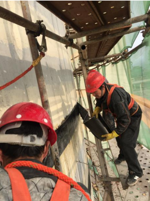 เส้นใยคาร์บอน CFRP ที่เชื่อมติดกับไซโล