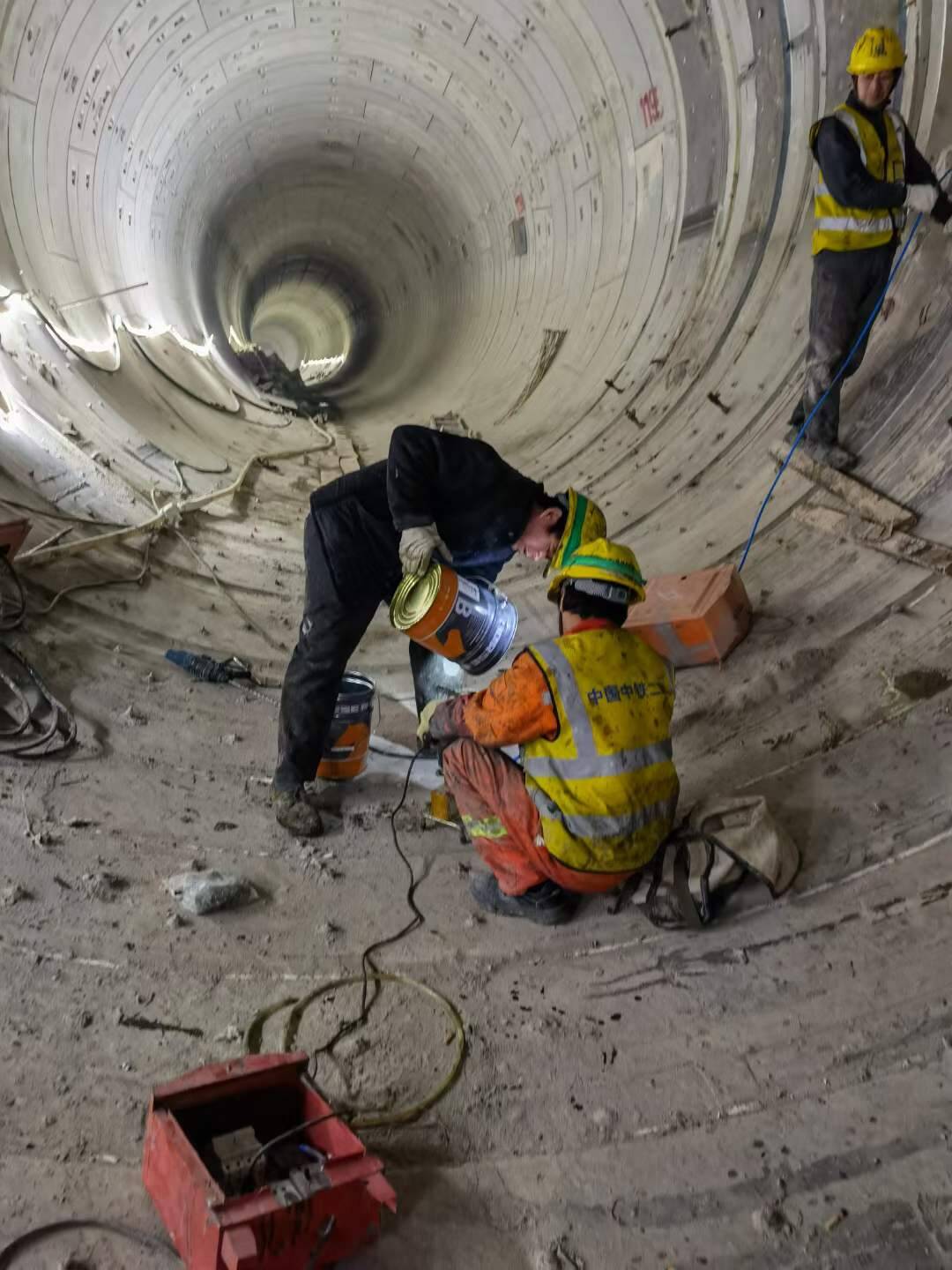การเสริมความแข็งแรงอุโมงค์ใต้ดินด้วยกาวหุ้มเหล็ก HM-120M