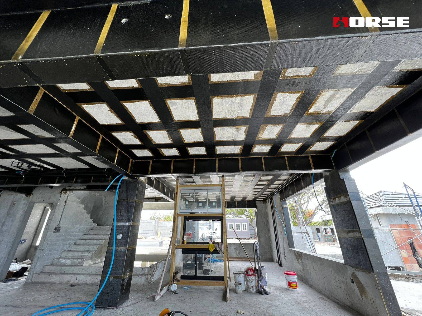 การเสริมแรงด้วยคาร์บอนไฟเบอร์ (CFRP) สำหรับวิลล่าริมทะเล