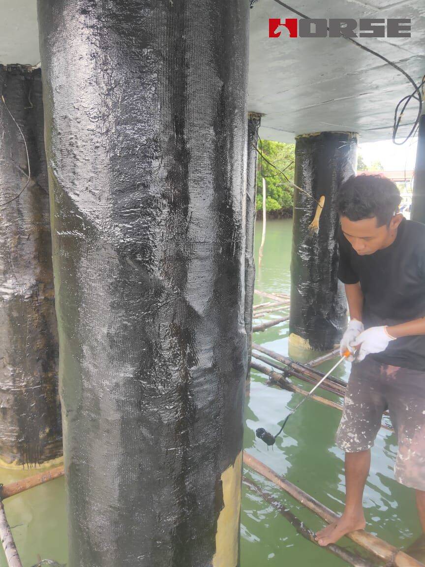 การซ่อมแซมท่าเทียบเรือด้วยแผ่นคาร์บอนไฟเบอร์