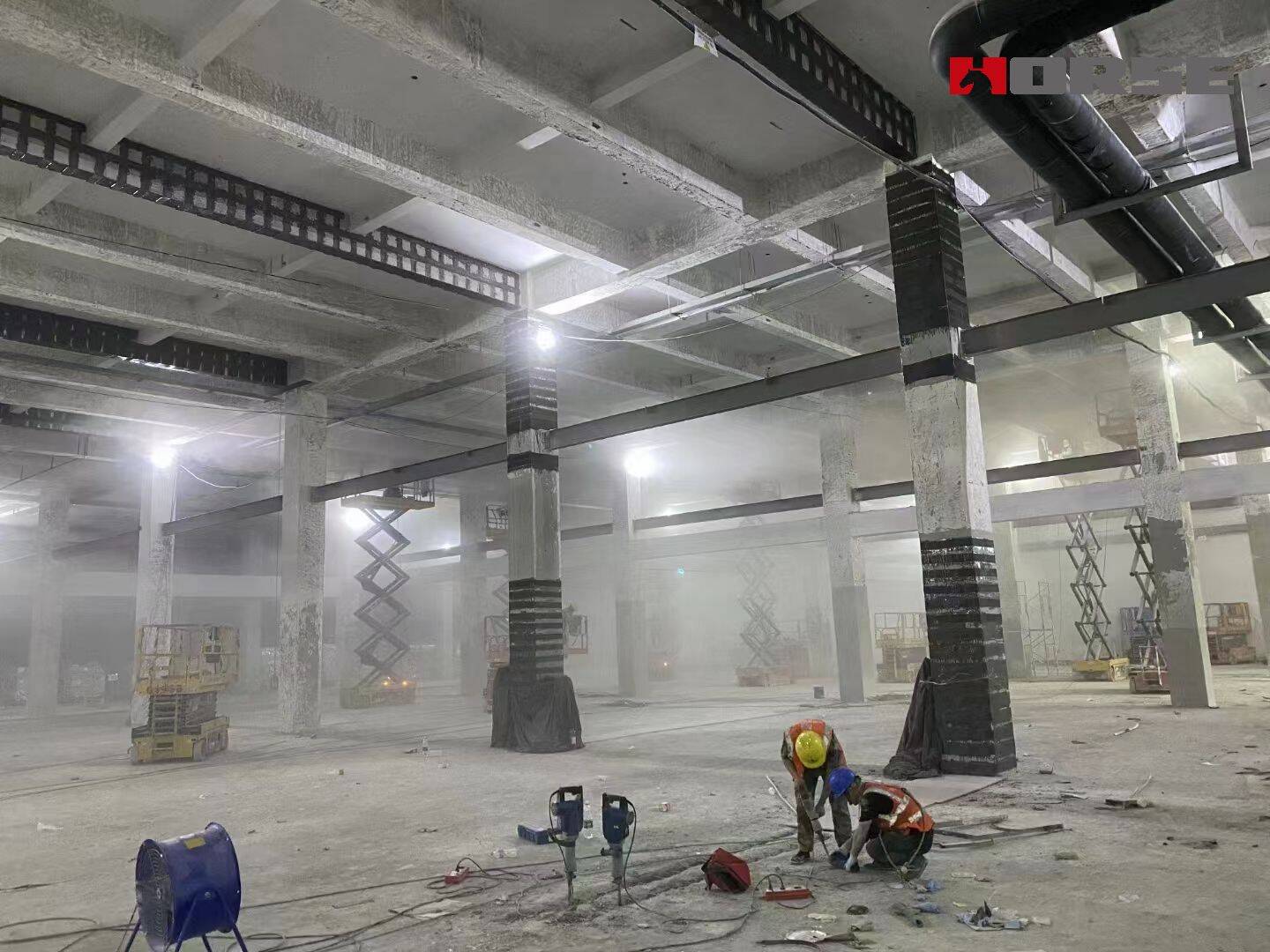 คอมโพสิตโพลีเมอร์เสริมคาร์บอนไฟเบอร์ (CFRP) เพื่อเพิ่มขีดความสามารถของคอนกรีตเสริมเหล็ก