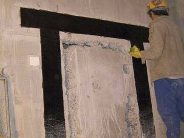 การเปิด retrofitting โดย 300g คาร์บอนไฟเบอร์ reinfroced โพลีเมอร์ (CFRP) ห่อ