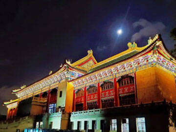 การเสริมแรงด้วยคาร์บอนไฟเบอร์และการซ่อมแซมอาคารกระเบื้องสีเขียว