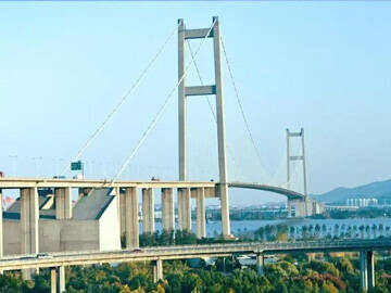 การเพิ่มขีดความสามารถในการรับน้ำหนักของโครงสร้างสะพานด้วยแถบคาร์บอนไฟเบอร์อัดแรง